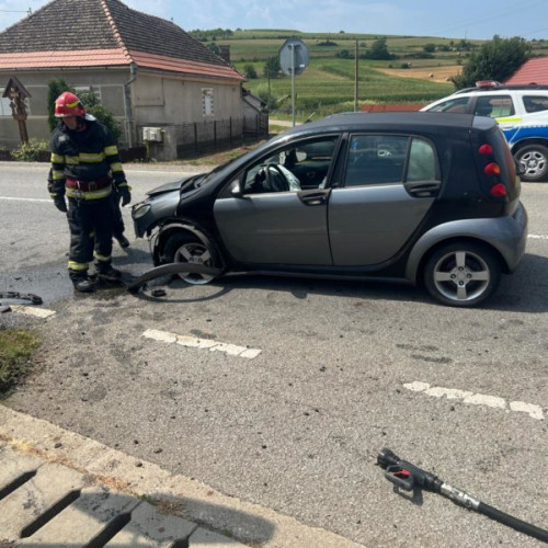 Accident rutier în Lunca, două persoane rănite