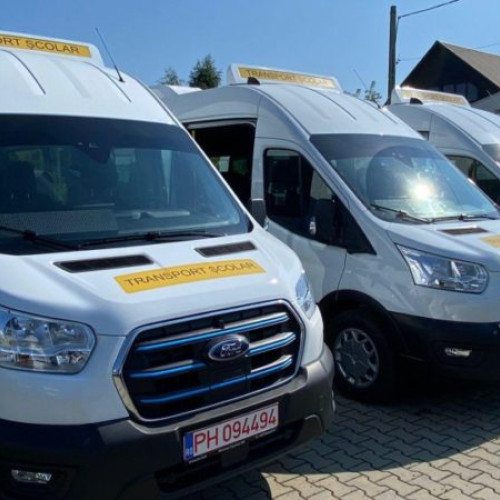 Consiliul Județean Covasna a achiziționat 19 microbuze pentru transportul elevilor