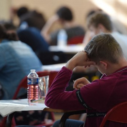 Examenul de Bacalaureat în județul Brașov: Peste 700 de absolvenți se pregătesc pentru sesiunea de toamnă