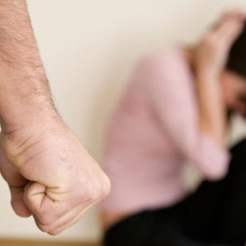 Scădere ușoară a cazurilor de violență în familie raportate în Mureș