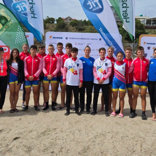 Canotorii de la CS Mureșul Tg. Mureș, cu trei medalii la Campionatul Național de Canotaj pe Mare