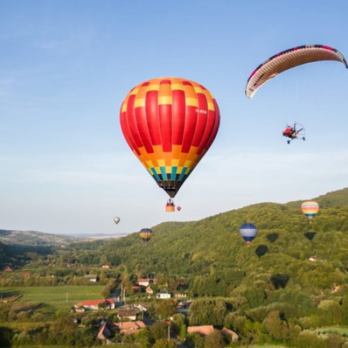 Parada baloanelor cu aer cald, cea mai mare din România, se desfășoară la Matrici între 27-29 septembrie