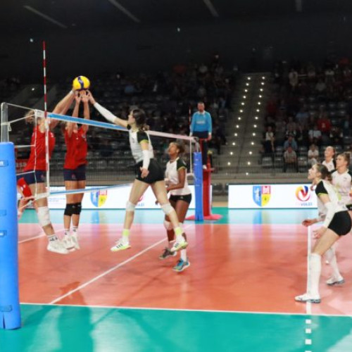 Turneu amical de volei feminin la &quot;Alba Blaj Arena&quot;