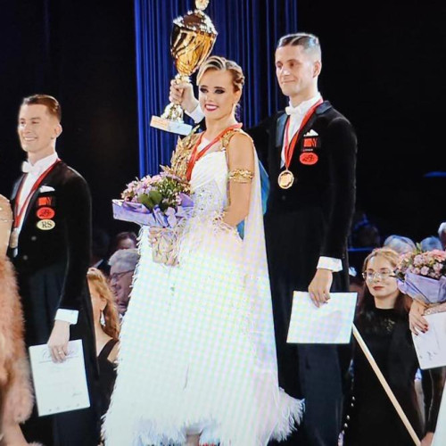 Răzvan Cojoc și Andreea Matei, medaliați cu argint la Campionatul Mondial de Dans Sportiv