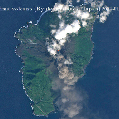 Alertă în Japonia: A erupt vulcanul Suwanose".
"Alertă în Japonia: Vulcanul Suwanose a erupt