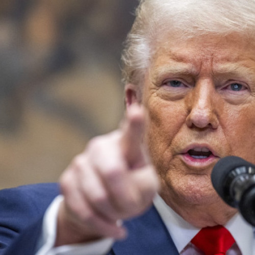 Donald Trump își reafirmă intenția de a anexa Groenlanda
