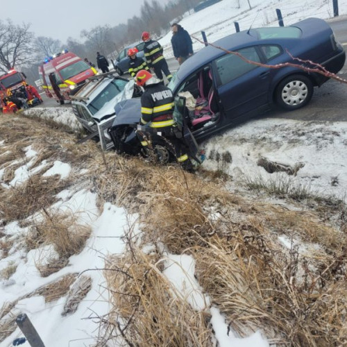 Trei victime în urma unui accident la Săcădat