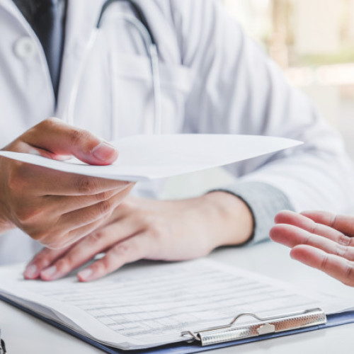 Ministrul Sănătății vrea schimbarea indicatorilor prin care se oferă concediul medical