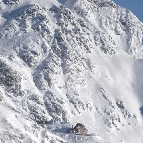 Ninsorile Risca Avalansele în Munții Românești