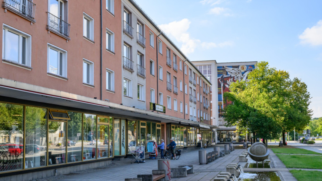 Eisenhüttenstadt încearcă să atragă locuitori prin programul „locuință de probă” la 35 de ani de la reunificarea Germaniei