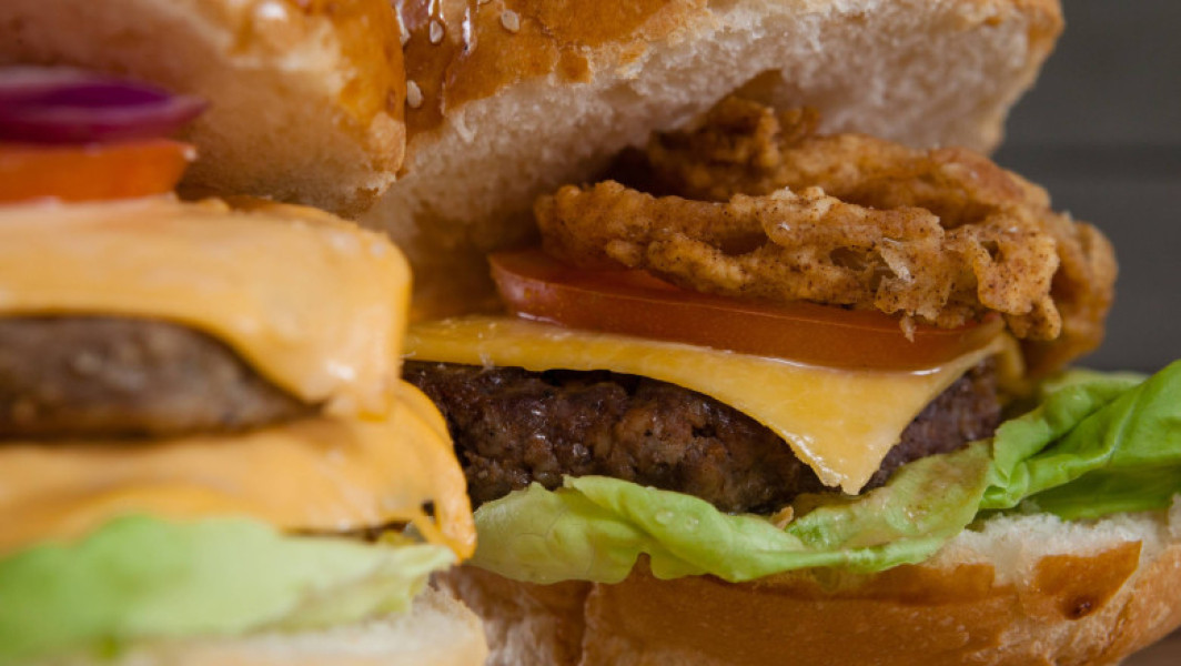 Cel mai scump hamburger din lume este servit în apropiere de Barcelona