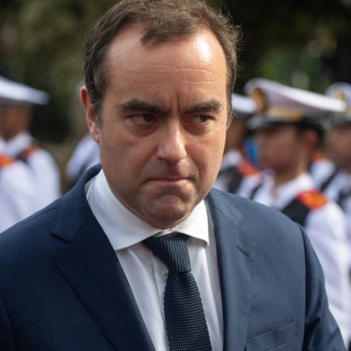 Prim-ministrul francez Sebastien Lecornu și-a prezentat demisia după o lună în funcție
