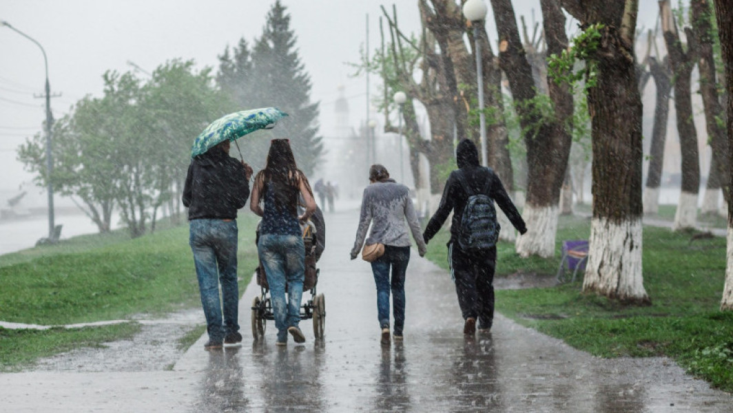 IGSU recomandă prudență populației din cauza vremii severe până miercuri