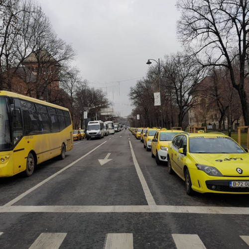 Discuții între Guvern și taximetriști în a treia zi de proteste