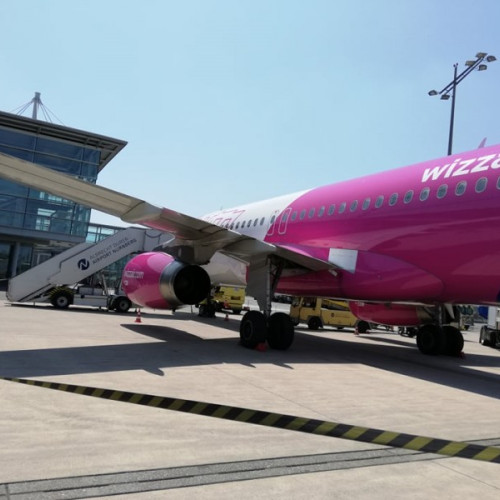 Compania WIZZ AIR inaugurează o nouă cursă pe Aeroportul Internaţional Braşov spre Budapesta