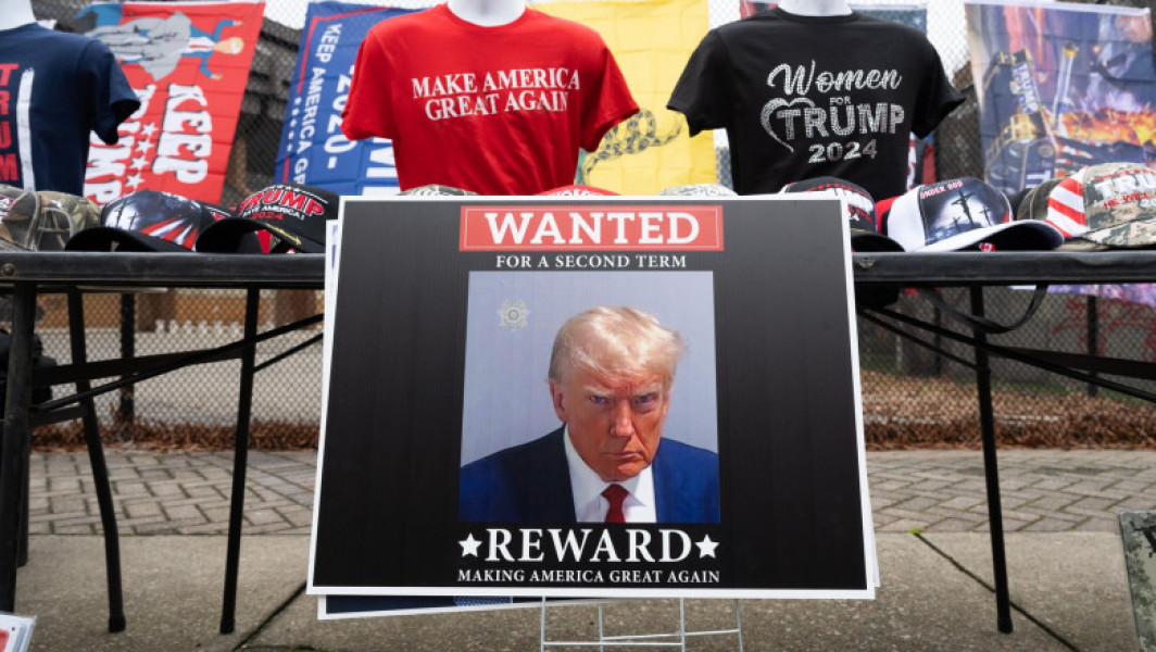 Trump se apropie tot mai mult de nominalizarea republicană cu câștigarea mai multor alegeri primare în Missouri, Michigan și Idaho