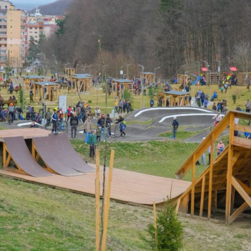 Cel mai mare parc din Braşov finanțat de UE: deschis ieri pentru sport și recreere