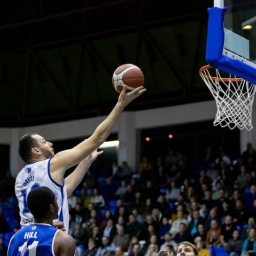 Baschetbaliștii din Târgu Mureș se pregătesc pentru un meci dificil în deplasare împotriva campionilor U-BT Cluj