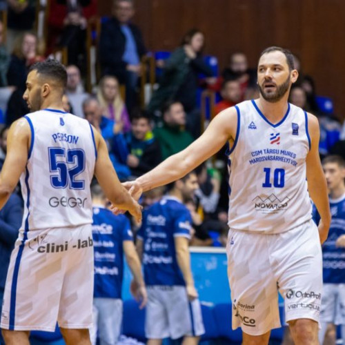 Înfrângere pentru CSM Tg.Mureș în fața campioanei U-BT Cluj în Liga Națională de baschet masculin