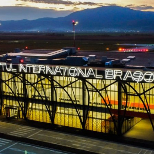 Aterizarea unui avion militar NATO la Aeroportul Brașov-Ghimbav impinge dezvoltarea forțelor aliaților din regiune.