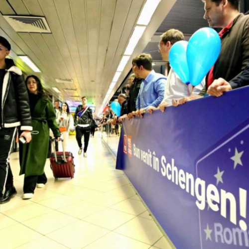 Persoanele care zboara catre sau din statele Schengen nu vor mai fi controlate la frontiere