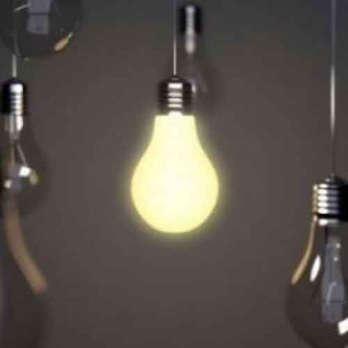 Mii de români, fără curent electric: Registrul electronic al gospodăriilor fără energie dezvăluie situația dureroasă. Asociaţia Energia Inteligentă și Ministerul Energiei lansează un program de combatere a sărăciei energetice.