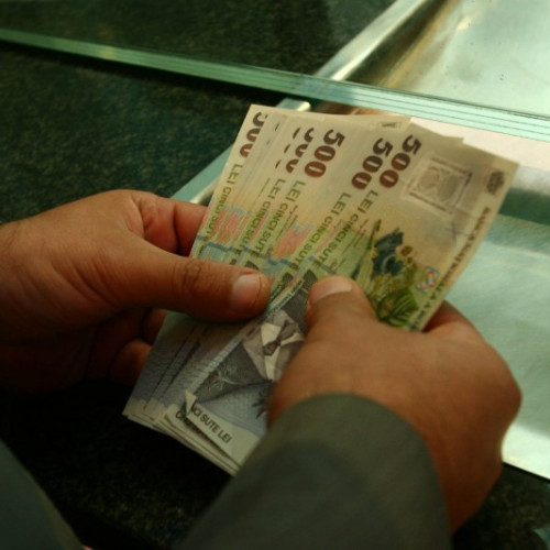 Clienţii băncilor cu rate restante pot obţine ajutor de la Centrul de Soluţionare Alternativă a Litigiilor Bancare