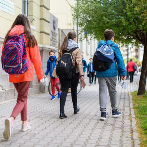 Aproximativ 60 de elevi la un concurs de competenţe în limba română din Harghita