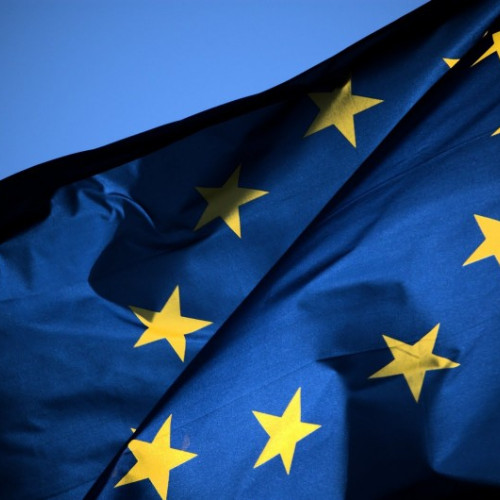 Mai mult de 40% dintre români susțin aderarea la UE pentru avantajele aduse