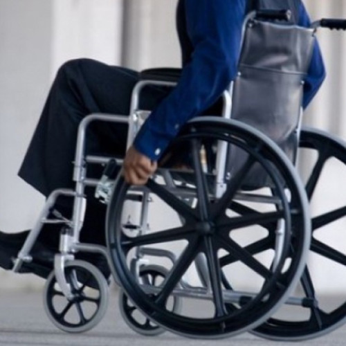 Indemnizațiile lunare pentru persoanele cu handicap grav vor crește