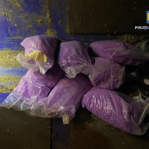 Trafic de droguri în Brașov: aproape 22.000 de comprimate de ecstasy confiscate